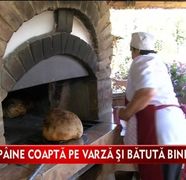 Paine coapta pe varza si gulas, cum numai tanti Cornelia din Targu- Mures poate sa le faca!